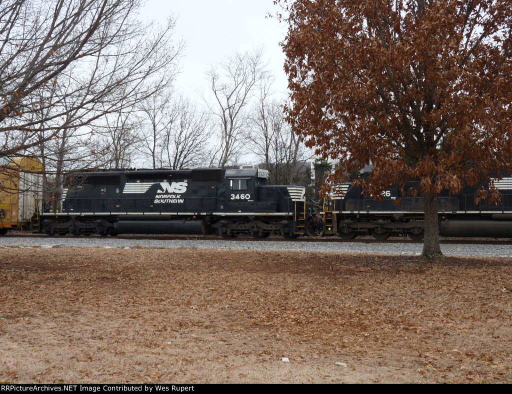 NS SD40-2 Snoot Trailing third, 